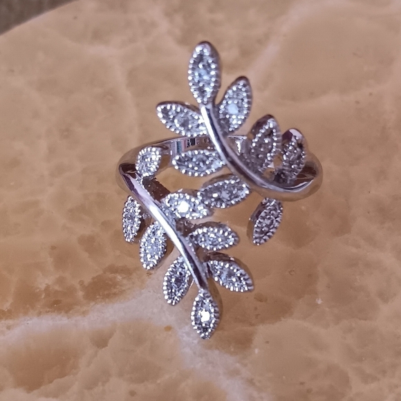 Silver Tone Rhinestone Leaf Wrap Ring - Picture 1 of 9